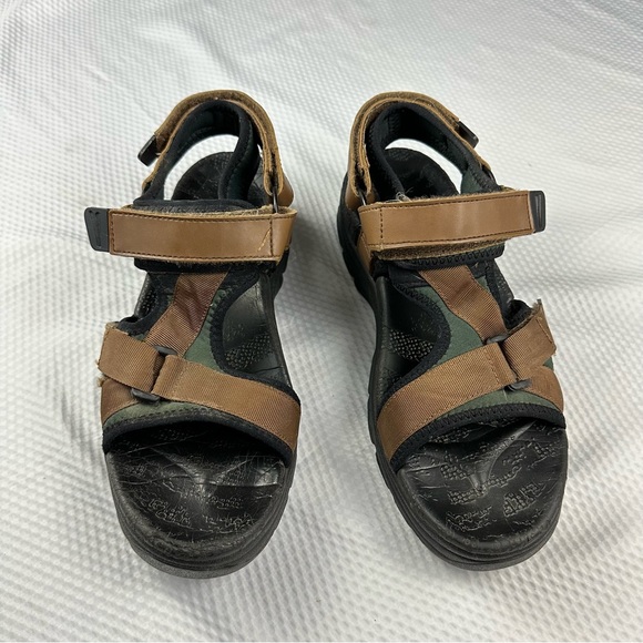 L.L. Bean ladies sandals - Picture 5 of 13